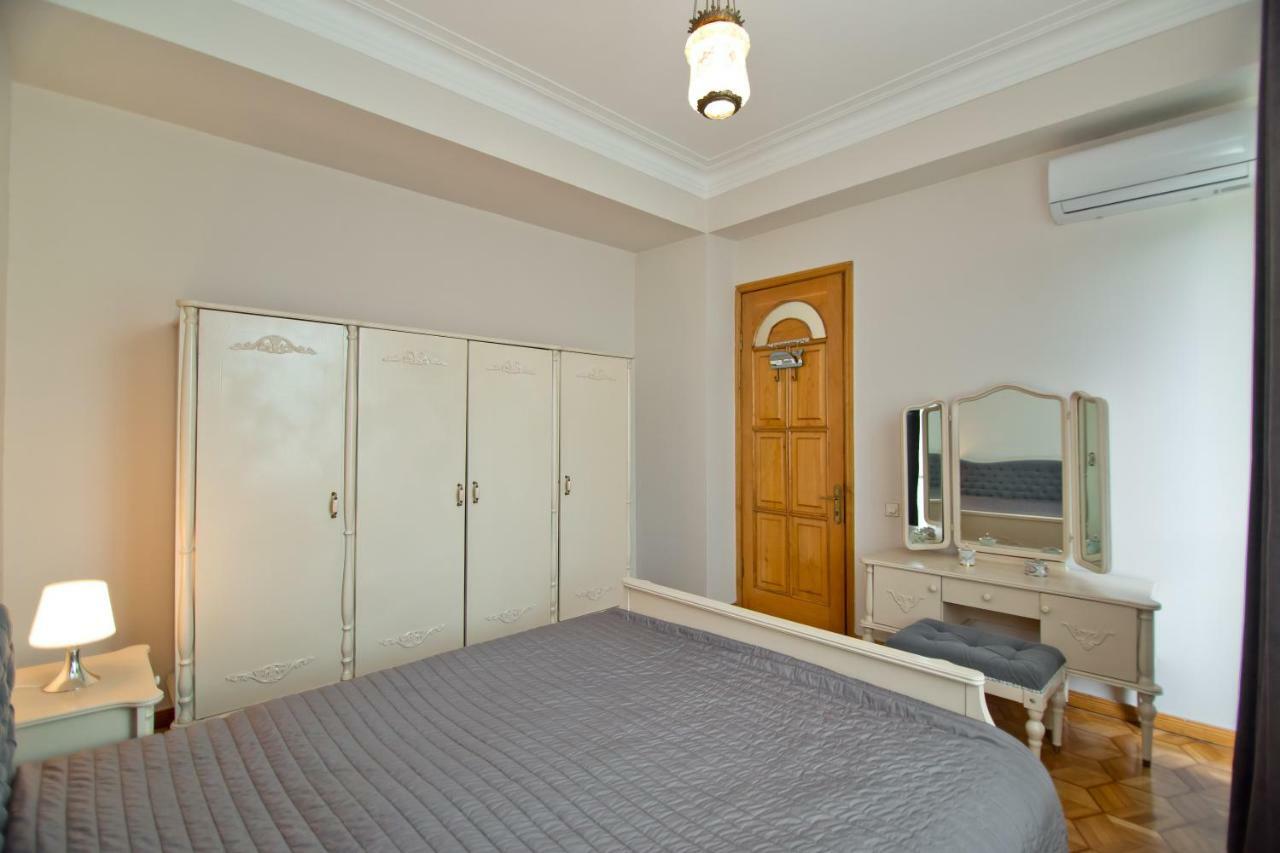 Seaside Luxury Apartment Batumi Esterno foto